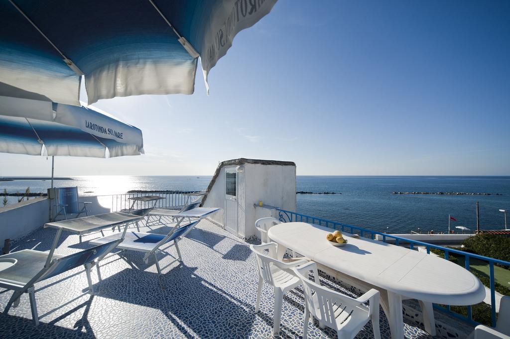 Residence Hotel La Rotonda Sul Mare Forio di Ischia Esterno foto